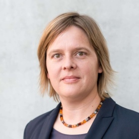 PD Dr. Anne Regierer